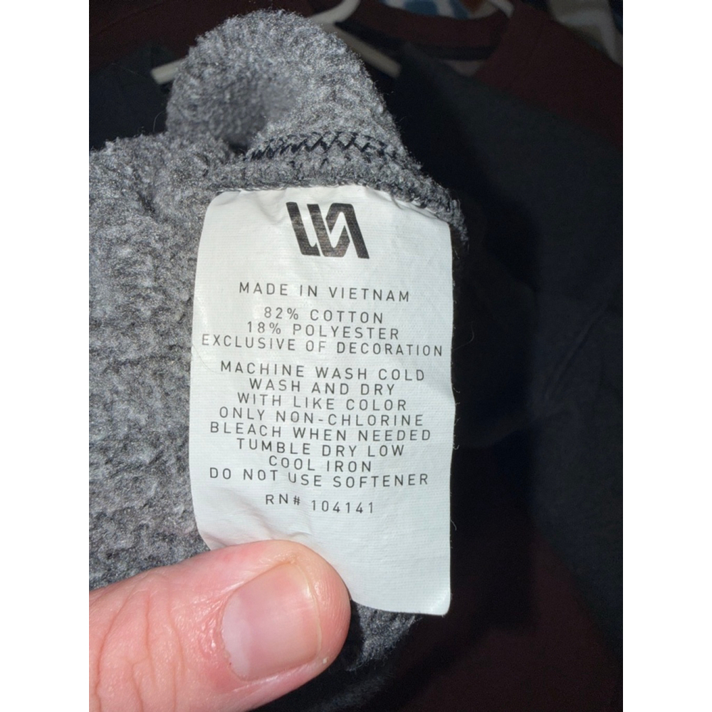 VRST Mens Dark Red Brown Crewneck Pullover Sweatshirt Size Large Athletic - Picture 6 of 6